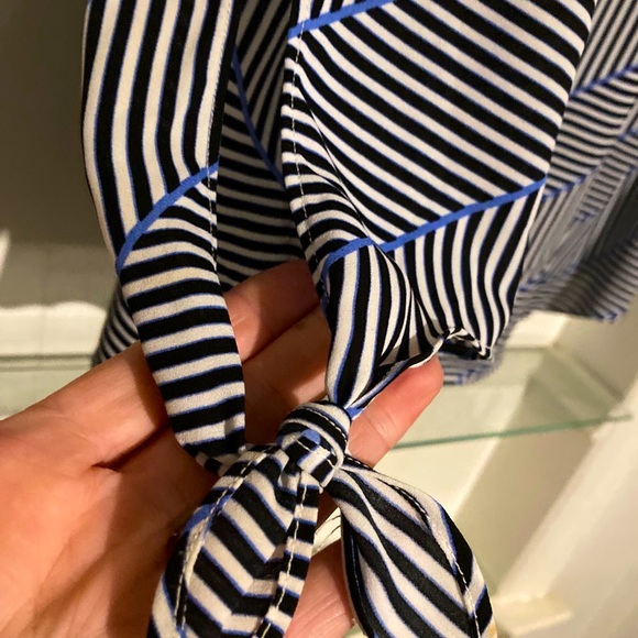 New Talbots Blouse - Picture 2 of 3